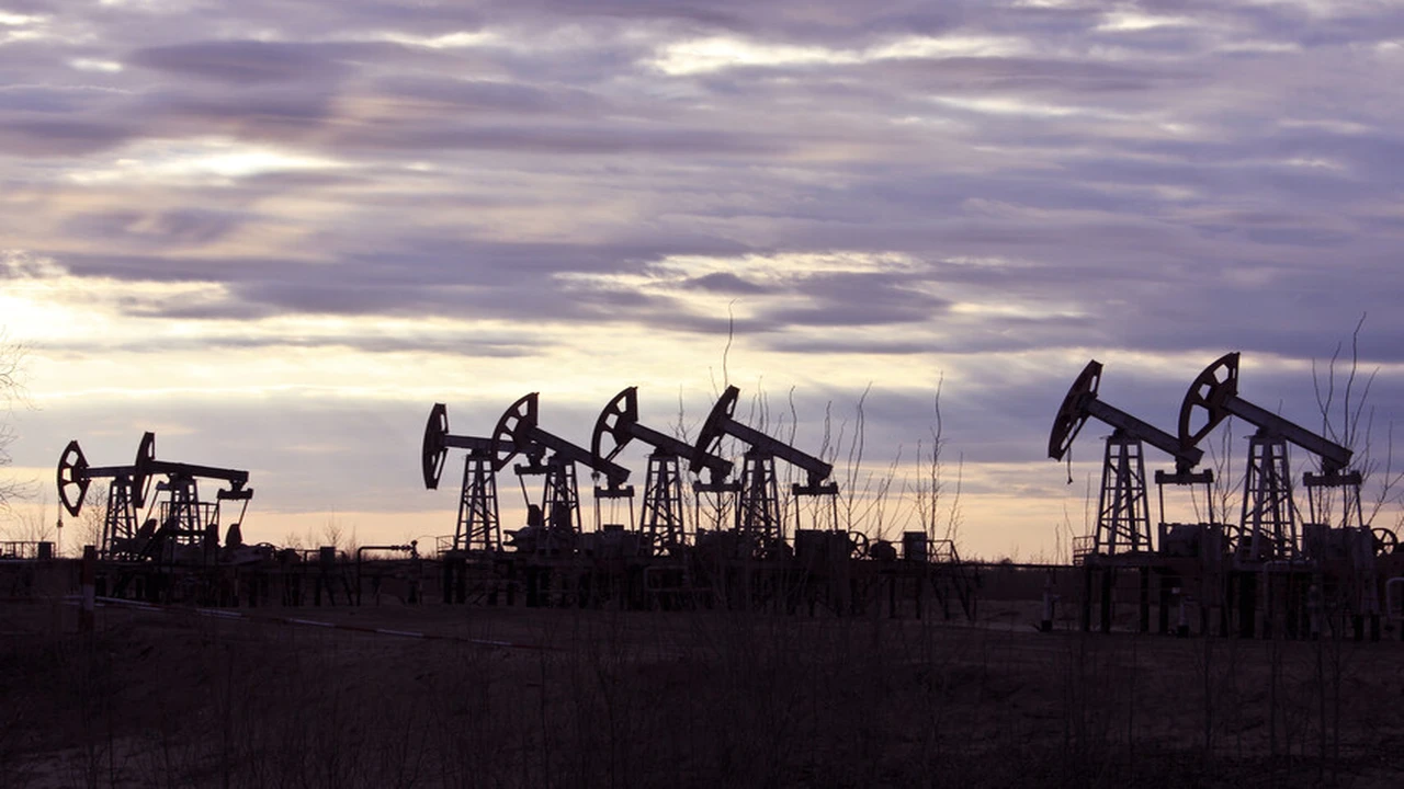 تراجع أسعار النفط.. التهدئة تجاه إيران تنهي موجة الارتفاع في الأسواق العالمية